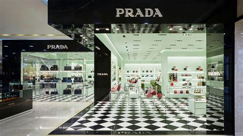 Prada store lease